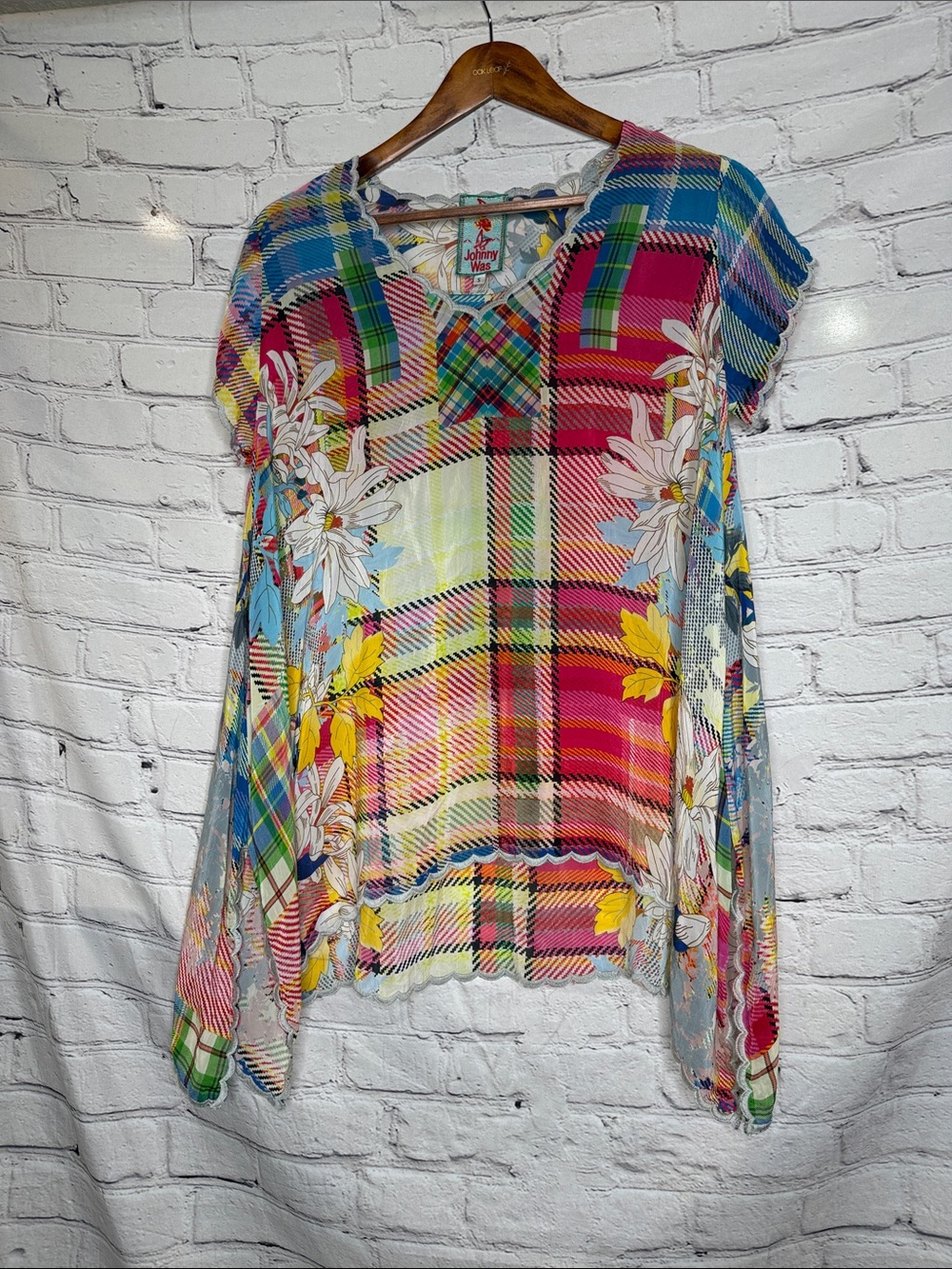 Johnny Was Short Sleeve Bright Pink & Blue Plaid Floral Top Size Small